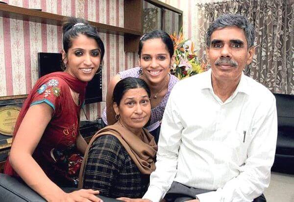 Saina Nehwal Family