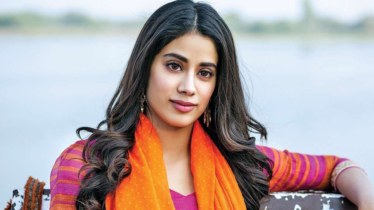 Jhanvi Kapoor Wiki, Age, Height, Weight, Family, Career, Boyfriend, Biography & Images