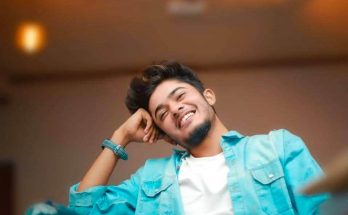 Akhil CJ Birthday, Brother, Sister, Income, Age, Net Worth, Family, Biography, Wikipedia